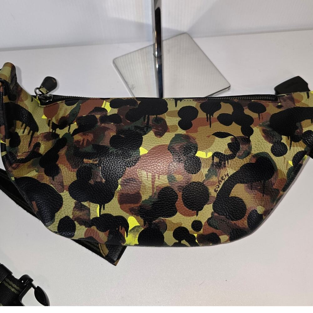 Coach League Belt Bag With Camo Print Leather Adjustable Strap Green Black - Picture 2 of 11